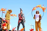 parade_circus float