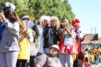 parade_clowns