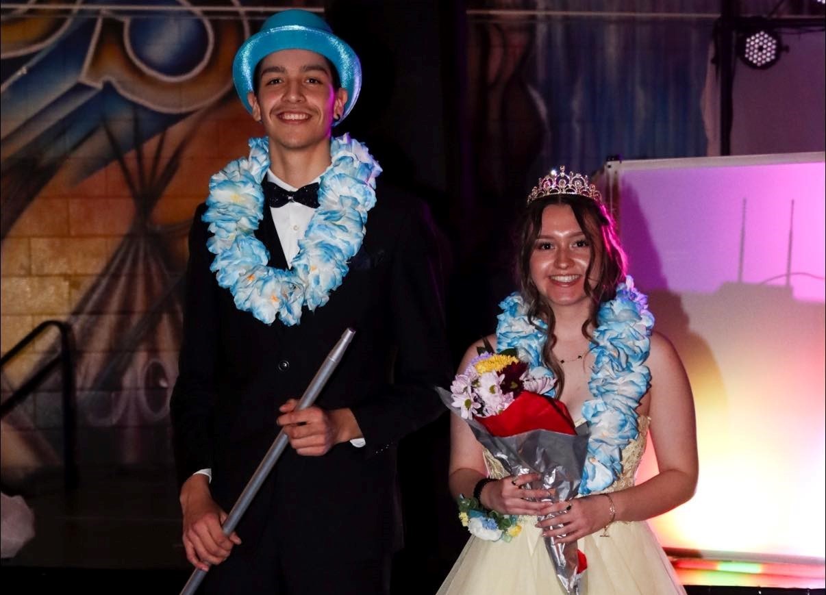 prom king and queen